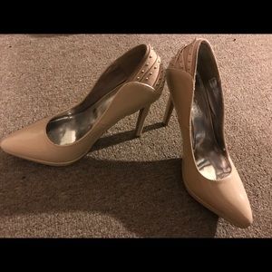Nude Report Pump Heels